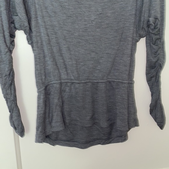 Bcbg gray long sleeve blouse size: XS - Picture 3 of 8